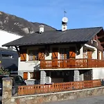 Grand St-lary Centre 13 A 15 Pers Horská chata *